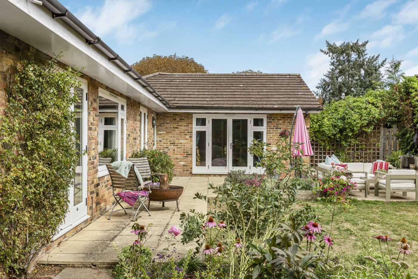 Northfield Avenue, Lower Shiplake